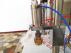 Sac semi-automatique sur la machine de sertissage de remplissage d'aérosol de valve
